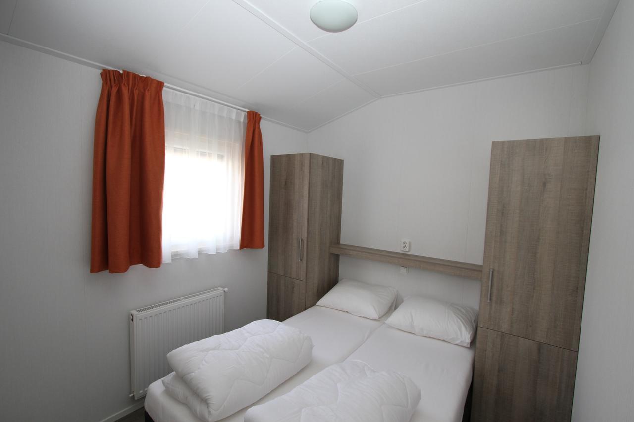Ijsselmeer-Chalet Nr. 66 Molkwerum Extérieur photo